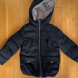 Boys Ikks black hooded reversible puffer Jacket. Size 6.